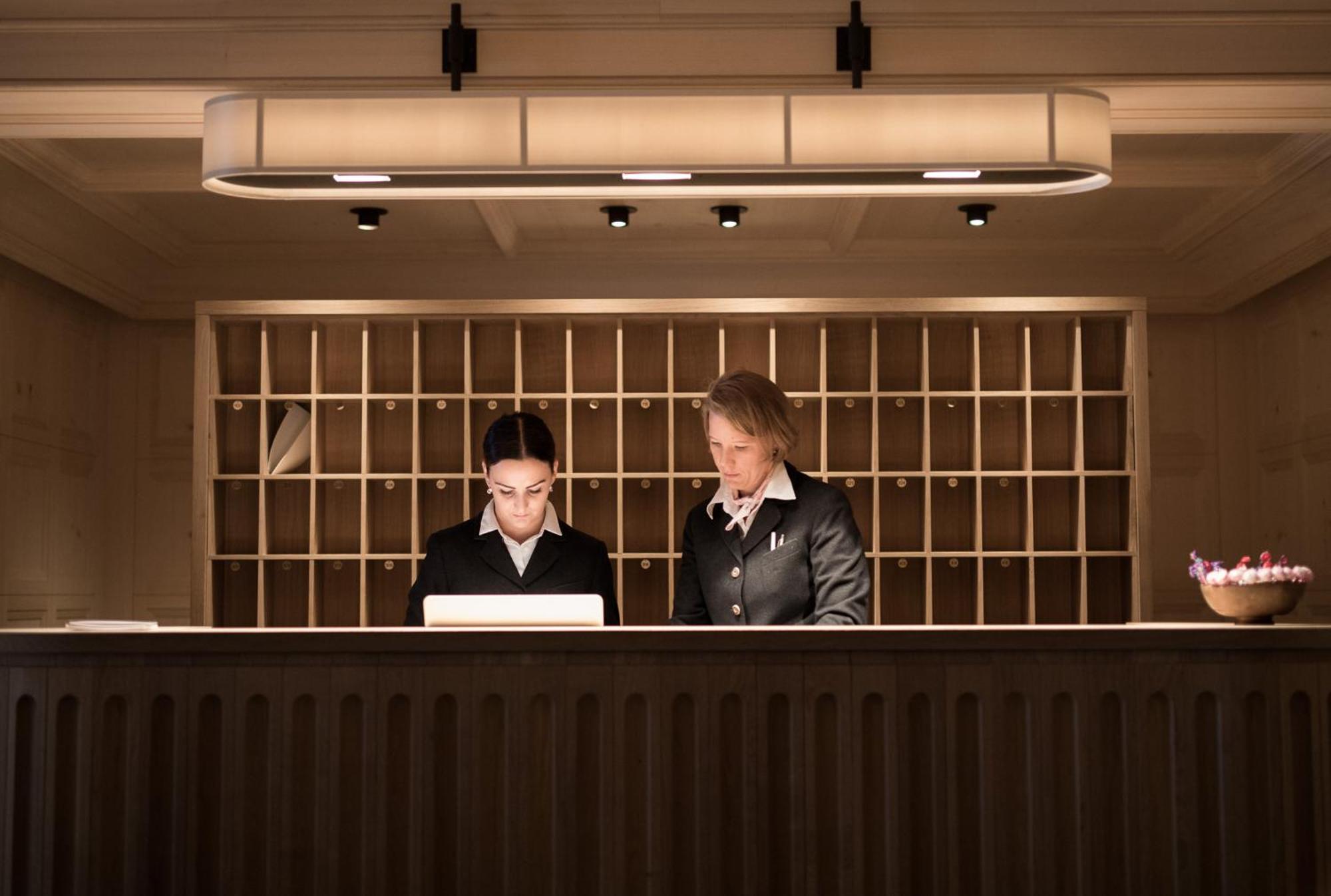 Hotel Almhof Schneider Lech am Arlberg Eksteriør billede